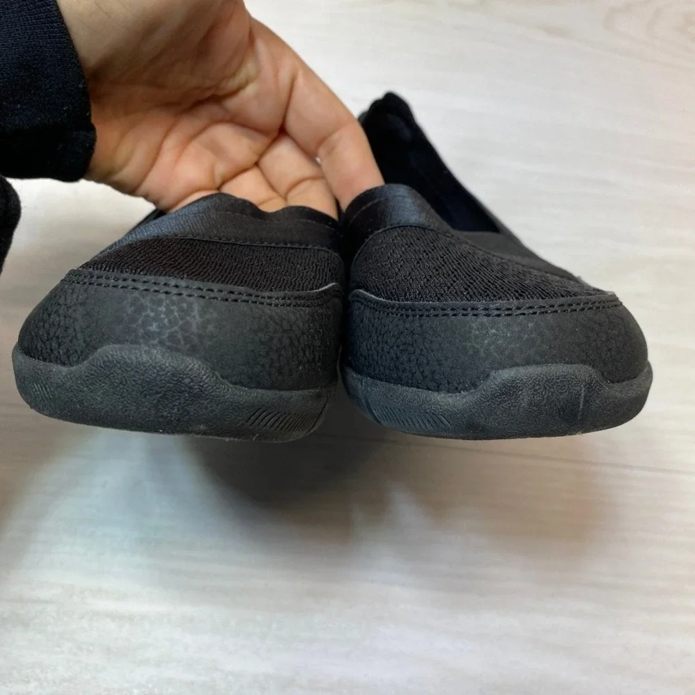 Skechers Womens 7 Slip On Flats Microburst 2.0 Black Textile Memory Foam Comfort